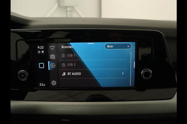 Volkswagen Golf 1.0 TSI | Carplay | Trekhaak | Full LED | Climate control | Digital Cockpit | Speedlimiter | Bluetooth | Lichtsensor