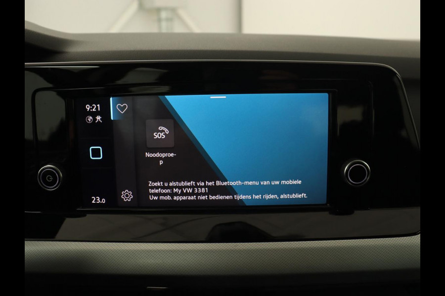 Volkswagen Golf 1.0 TSI | Carplay | Trekhaak | Full LED | Climate control | Digital Cockpit | Speedlimiter | Bluetooth | Lichtsensor