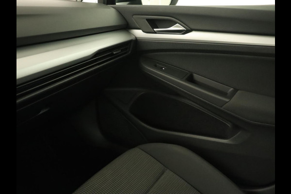 Volkswagen Golf 1.0 TSI | Carplay | Trekhaak | Full LED | Climate control | Digital Cockpit | Speedlimiter | Bluetooth | Lichtsensor