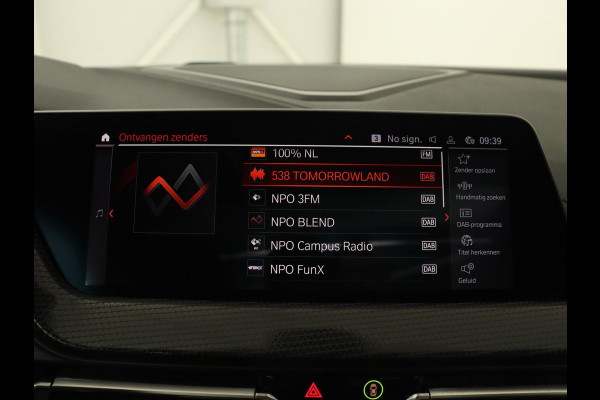 BMW 2 Serie 218i High Executive | Panoramadak | Sport Line | Leder | Harman/Kardon | Adaptive cruise | Stuurverwarming | Carplay | Camera | Navigatie | Full LED | Park Assist | Sportstoelen | Live Cockpit BMW 2 Serie 218i High Executive | Panoramadak | Sport Line | Leder | Harman/Kardon | Adaptive cruise | Stuurverwarming | Carplay | Camera | Navigatie | Full LED | Park Assist | Sportstoelen | Live Cockpit