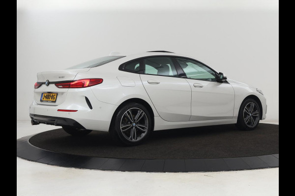 BMW 2 Serie 218i High Executive | Panoramadak | Sport Line | Leder | Harman/Kardon | Adaptive cruise | Stuurverwarming | Carplay | Camera | Navigatie | Full LED | Park Assist | Sportstoelen | Live Cockpit BMW 2 Serie 218i High Executive | Panoramadak | Sport Line | Leder | Harman/Kardon | Adaptive cruise | Stuurverwarming | Carplay | Camera | Navigatie | Full LED | Park Assist | Sportstoelen | Live Cockpit