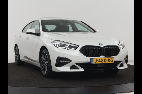 BMW 2 Serie 218i High Executive | Panoramadak | Sport Line | Leder | Harman/Kardon | Adaptive cruise | Stuurverwarming | Carplay | Camera | Navigatie | Full LED | Park Assist | Sportstoelen | Live Cockpit BMW 2 Serie 218i High Executive | Panoramadak | Sport Line | Leder | Harman/Kardon | Adaptive cruise | Stuurverwarming | Carplay | Camera | Navigatie | Full LED | Park Assist | Sportstoelen | Live Cockpit