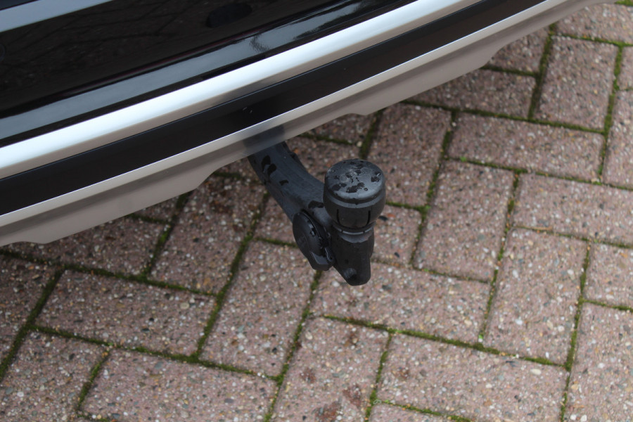 Audi A6 Allroad quattro 55 TFSI Pro Line Plus / Trekhaak / Panoramadak / Camera / Leder / Keyless / 20'' / CarPlay / B&O / Stuurverwarming / Dodehoek / DAB / ACC / Stoelverwarming / Zonnescherm zijruiten