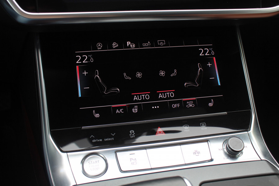 Audi A6 Allroad quattro 55 TFSI Pro Line Plus / Trekhaak / Panoramadak / Camera / Leder / Keyless / 20'' / CarPlay / B&O / Stuurverwarming / Dodehoek / DAB / ACC / Stoelverwarming / Zonnescherm zijruiten