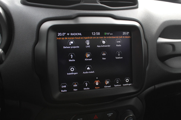 Jeep Renegade 1.4 MultiAir Limited / Trekhaak / Navigatie / CarPlay / 17'' / Parkeerhulp V+A / DAB / ACC Jeep Renegade 1.4 MultiAir Limited / Trekhaak / Navigatie / CarPlay / 17'' / Parkeerhulp V+A / DAB / ACC