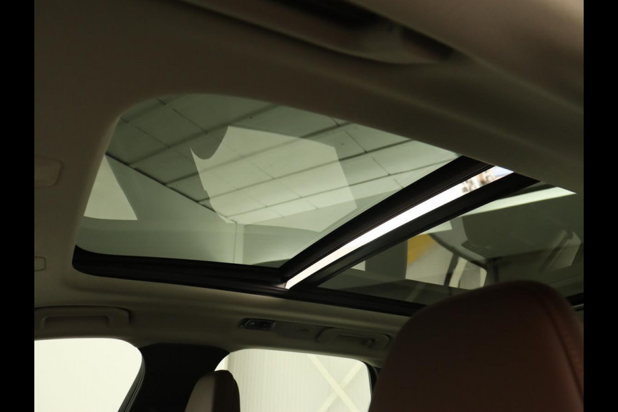 Volvo XC60 2.0 T8 Twin Engine AWD Inscription | Panoramadak | Trekhaak | Stoelventilatie | Bowers & Wilkins | Head-Up | Adaptive cruise | Leder | 360 Camera | Carplay | Navigatie | Luchvering | PHEV | Plug In