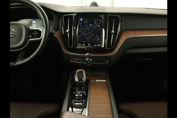 Volvo XC60 2.0 T8 Twin Engine AWD Inscription | Panoramadak | Trekhaak | Stoelventilatie | Bowers & Wilkins | Head-Up | Adaptive cruise | Leder | 360 Camera | Carplay | Navigatie | Luchvering | PHEV | Plug In