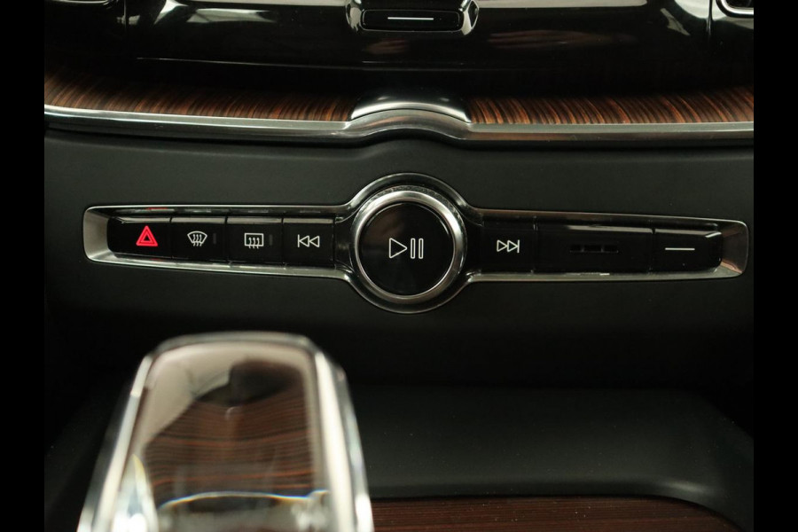 Volvo XC60 2.0 T8 Twin Engine AWD Inscription | Panoramadak | Trekhaak | Stoelventilatie | Bowers & Wilkins | Head-Up | Adaptive cruise | Leder | 360 Camera | Carplay | Navigatie | Luchvering | PHEV | Plug In