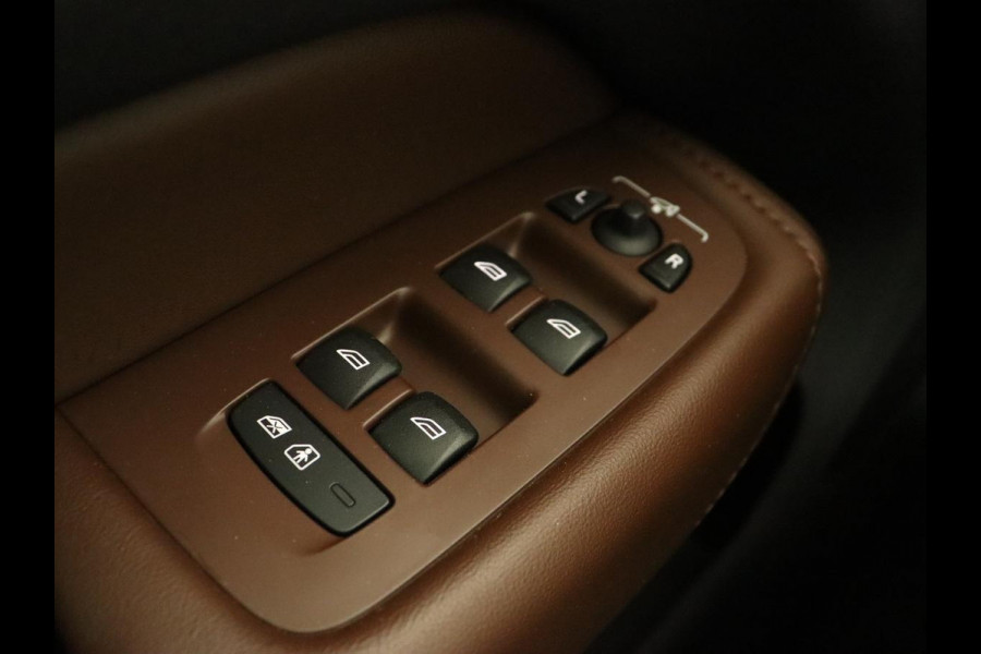 Volvo XC60 2.0 T8 Twin Engine AWD Inscription | Panoramadak | Trekhaak | Stoelventilatie | Bowers & Wilkins | Head-Up | Adaptive cruise | Leder | 360 Camera | Carplay | Navigatie | Luchvering | PHEV | Plug In