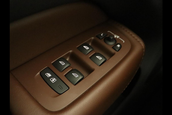 Volvo XC60 2.0 T8 Twin Engine AWD Inscription | Panoramadak | Trekhaak | Stoelventilatie | Bowers & Wilkins | Head-Up | Adaptive cruise | Leder | 360 Camera | Carplay | Navigatie | Luchvering | PHEV | Plug In