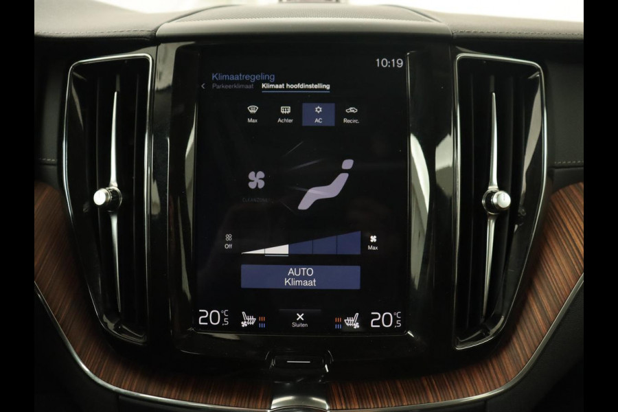 Volvo XC60 2.0 T8 Twin Engine AWD Inscription | Panoramadak | Trekhaak | Stoelventilatie | Bowers & Wilkins | Head-Up | Adaptive cruise | Leder | 360 Camera | Carplay | Navigatie | Luchvering | PHEV | Plug In