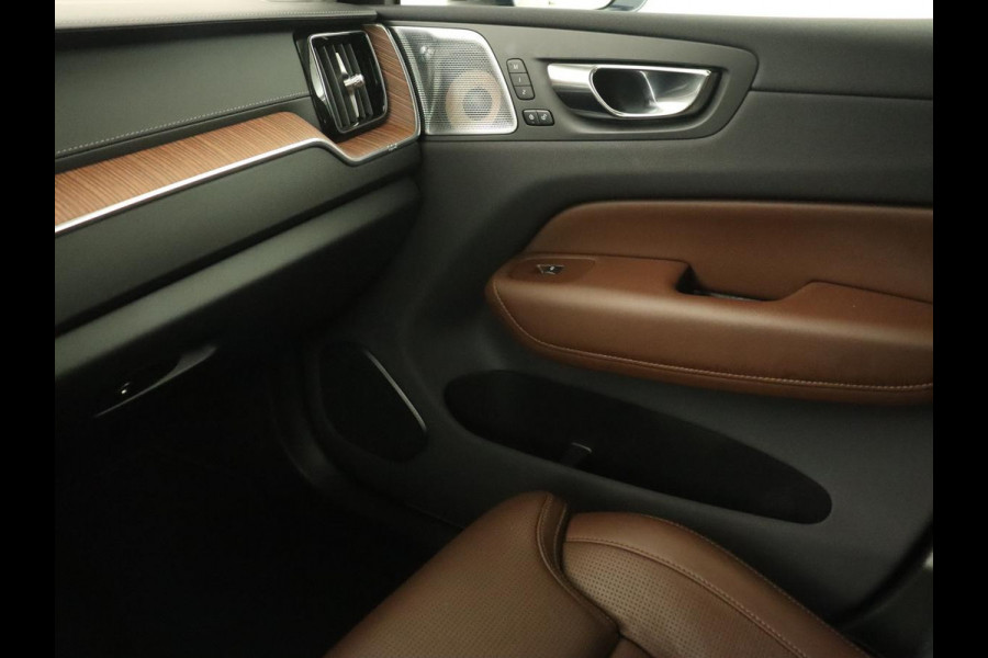 Volvo XC60 2.0 T8 Twin Engine AWD Inscription | Panoramadak | Trekhaak | Stoelventilatie | Bowers & Wilkins | Head-Up | Adaptive cruise | Leder | 360 Camera | Carplay | Navigatie | Luchvering | PHEV | Plug In
