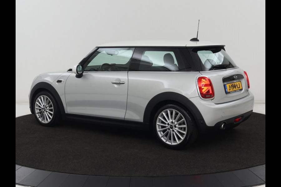 MINI Cooper 1.5 Chili | Automaat | Stoelverwarming | Full LED | Navigatie | Parkeerhulp | Sportstoelen | Climate control | Cruise control