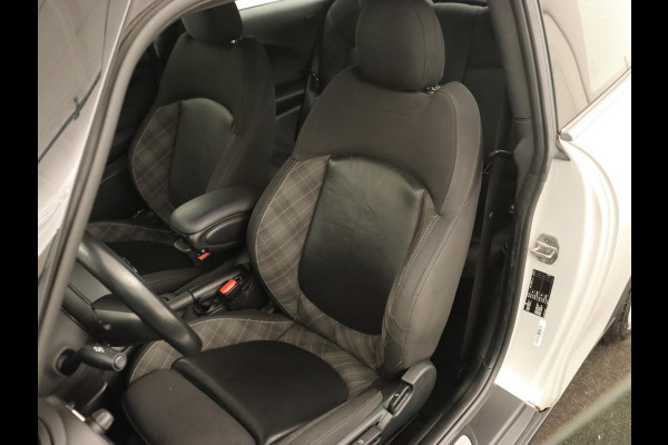 MINI Cooper 1.5 Chili | Automaat | Stoelverwarming | Full LED | Navigatie | Parkeerhulp | Sportstoelen | Climate control | Cruise control