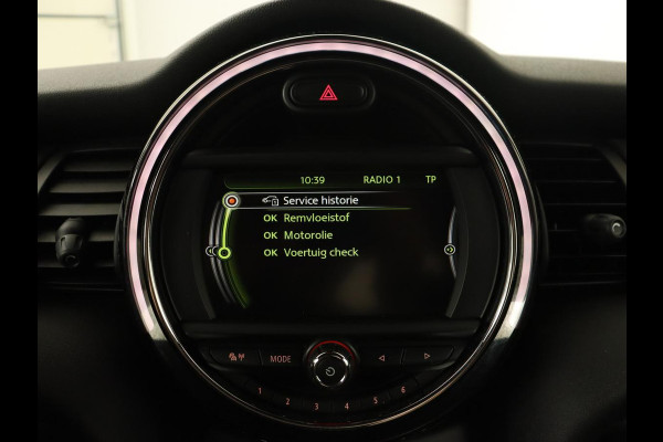 MINI Cooper 1.5 Chili | Automaat | Stoelverwarming | Full LED | Navigatie | Parkeerhulp | Sportstoelen | Climate control | Cruise control