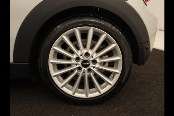 MINI Cooper 1.5 Chili | Automaat | Stoelverwarming | Full LED | Navigatie | Parkeerhulp | Sportstoelen | Climate control | Cruise control