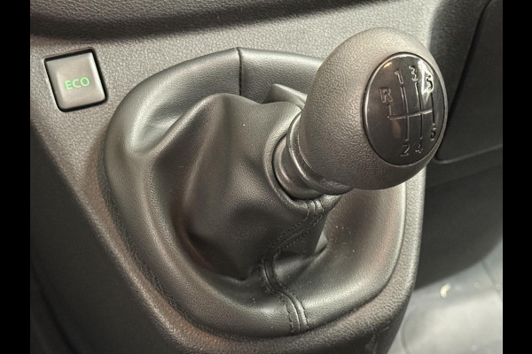 Renault Trafic Passenger 1.6 dCi Grand Zen Energy 9-PERSOONS personenbus Incl. BTW/BPM Airco Navi Cruise Control