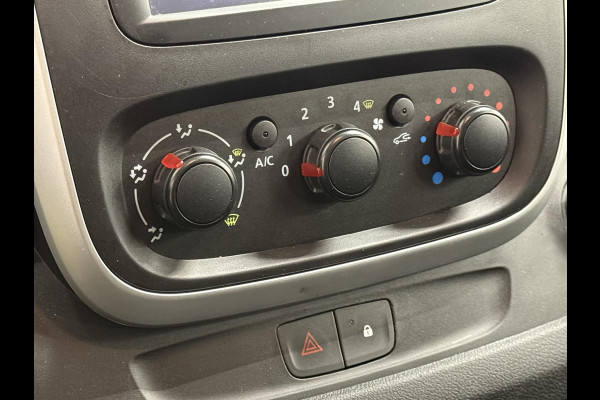 Renault Trafic Passenger 1.6 dCi Grand Zen Energy 9-PERSOONS personenbus Incl. BTW/BPM Airco Navi Cruise Control