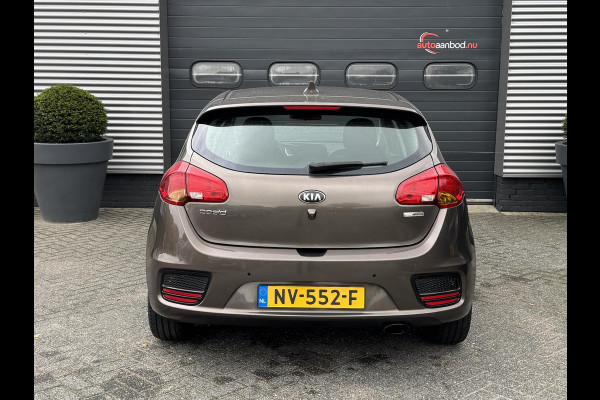 Kia cee'd 1.6 GDI ComfortPlusLine Navigator | Camera | Lichtmetalen Velgen | Navigatie | Cruise Control | Kia cee'd 1.6 GDI ComfortPlusLine Navigator | Camera | Lichtmetalen Velgen | Navigatie | Cruise Control |