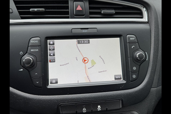 Kia cee'd 1.6 GDI ComfortPlusLine Navigator | Camera | Lichtmetalen Velgen | Navigatie | Cruise Control | Kia cee'd 1.6 GDI ComfortPlusLine Navigator | Camera | Lichtmetalen Velgen | Navigatie | Cruise Control |