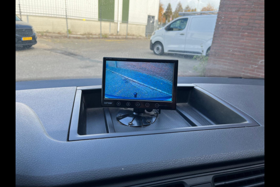 Volkswagen Caddy 2.0 TDI L1H1 Comfortline / Trekhaak / App connect / Camera / Cruise Volkswagen Caddy 2.0 TDI L1H1 Comfortline / Trekhaak / App connect / Camera / Cruise