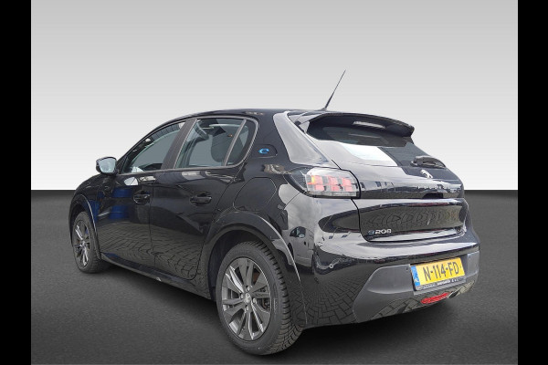 Peugeot e-208 EV Active Pack 50 kWh | Parkeersensoren | Carplay