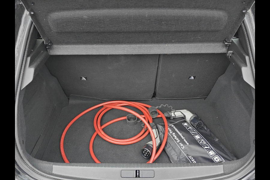 Peugeot e-208 EV Active Pack 50 kWh | Parkeersensoren | Carplay