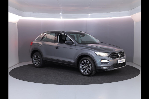 Volkswagen T-Roc 1.0 TSI Style 110 pk | Navigatie | Parkeersensoren | Autom. airco | Adaptieve cruise control | Apple Carplay/Android Auto | Volkswagen T-Roc 1.0 TSI Style 110 pk | Navigatie | Parkeersensoren | Autom. airco | Adaptieve cruise control | Apple Carplay/Android Auto |
