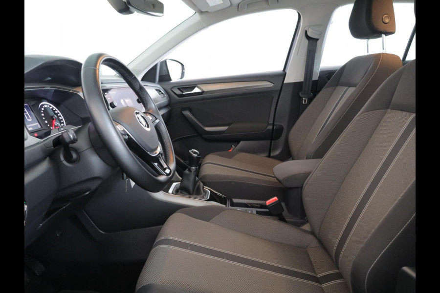 Volkswagen T-Roc 1.0 TSI Style 110 pk | Navigatie | Parkeersensoren | Autom. airco | Adaptieve cruise control | Apple Carplay/Android Auto | Volkswagen T-Roc 1.0 TSI Style 110 pk | Navigatie | Parkeersensoren | Autom. airco | Adaptieve cruise control | Apple Carplay/Android Auto |