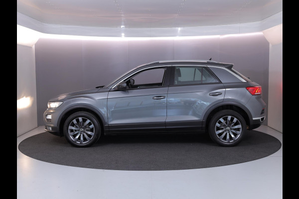 Volkswagen T-Roc 1.0 TSI Style 110 pk | Navigatie | Parkeersensoren | Autom. airco | Adaptieve cruise control | Apple Carplay/Android Auto | Volkswagen T-Roc 1.0 TSI Style 110 pk | Navigatie | Parkeersensoren | Autom. airco | Adaptieve cruise control | Apple Carplay/Android Auto |