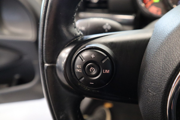 MINI Clubman 1.5 One Salt Business Keyless Go Carplay Navi MINI Clubman 1.5 One Salt Business Keyless Go Carplay Navi