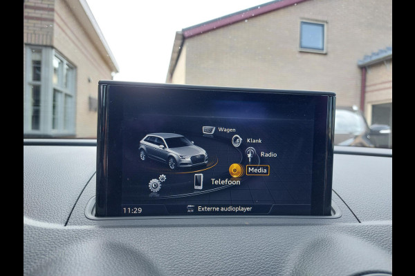 Audi A3 Sportback 40 e-tron Advance Sport | Trekhaak | Camera | 100% onderhouden Audi A3 Sportback 40 e-tron Advance Sport | Trekhaak | Camera | 100% onderhouden