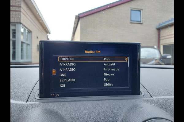 Audi A3 Sportback 40 e-tron Advance Sport | Trekhaak | Camera | 100% onderhouden Audi A3 Sportback 40 e-tron Advance Sport | Trekhaak | Camera | 100% onderhouden