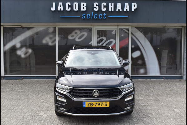 Volkswagen T-Roc 1.5 TSI Style Automaat Navigatie / Adap. Cruise / Trekhaak / PDC v+a / Camera / 17" LM