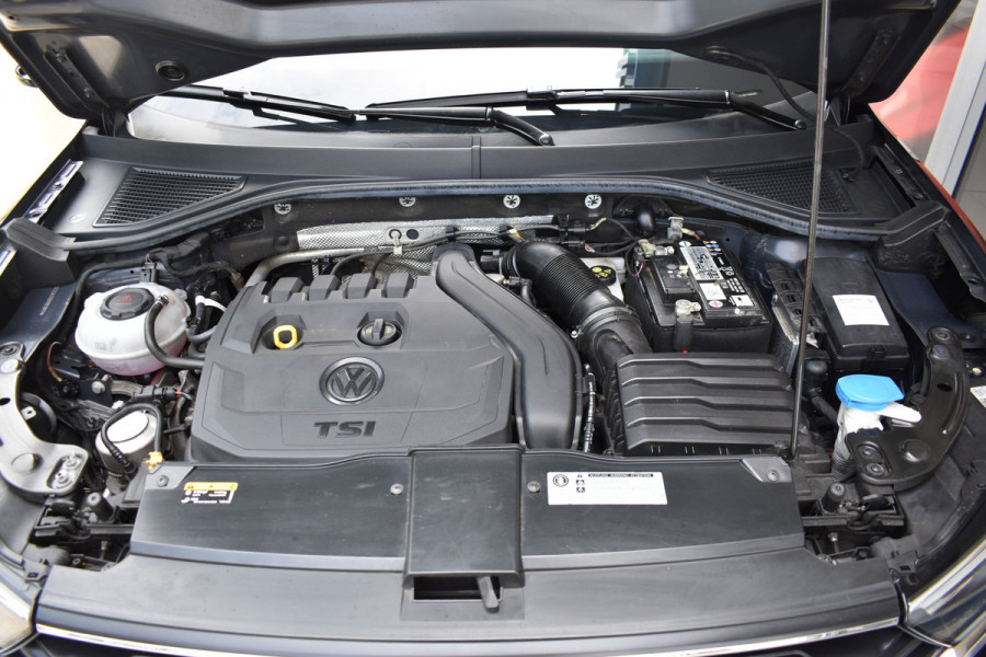 Volkswagen T-Roc 1.5 TSI Style Automaat Navigatie / Adap. Cruise / Trekhaak / PDC v+a / Camera / 17" LM