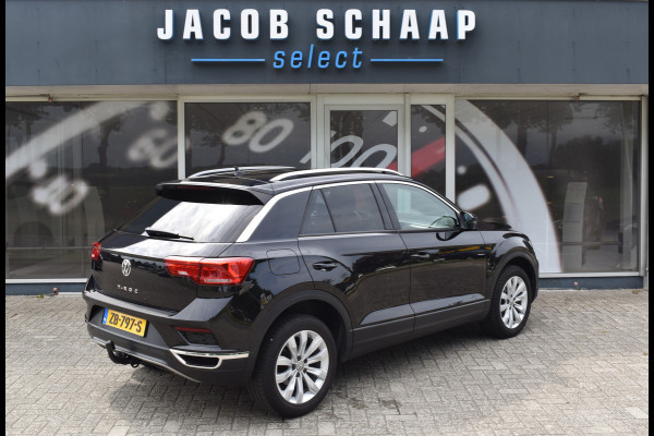 Volkswagen T-Roc 1.5 TSI Style Automaat Navigatie / Adap. Cruise / Trekhaak / PDC v+a / Camera / 17" LM