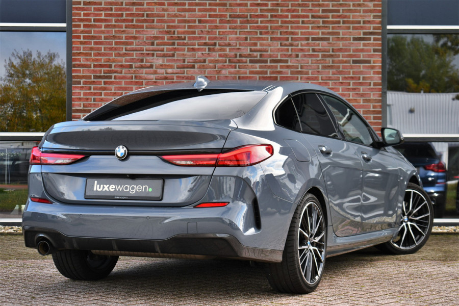 BMW 2 Serie Gran Coupé 218i M-Sport 19inch HiFi Camera Leder Live-cockpit