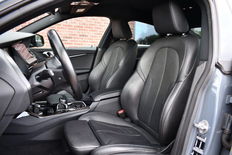 BMW 2 Serie Gran Coupé 218i M-Sport 19inch HiFi Camera Leder Live-cockpit