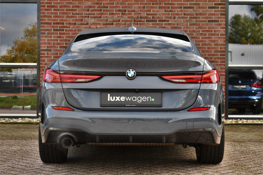 BMW 2 Serie Gran Coupé 218i M-Sport 19inch HiFi Camera Leder Live-cockpit
