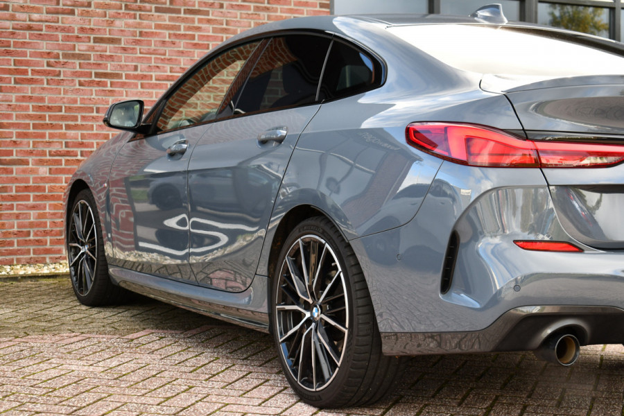 BMW 2 Serie Gran Coupé 218i M-Sport 19inch HiFi Camera Leder Live-cockpit