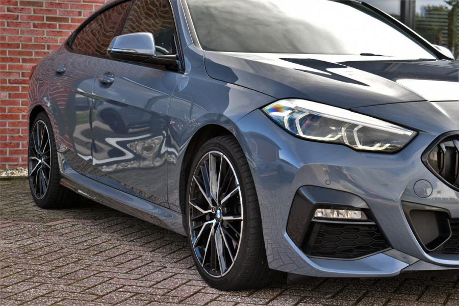 BMW 2 Serie Gran Coupé 218i M-Sport 19inch HiFi Camera Leder Live-cockpit