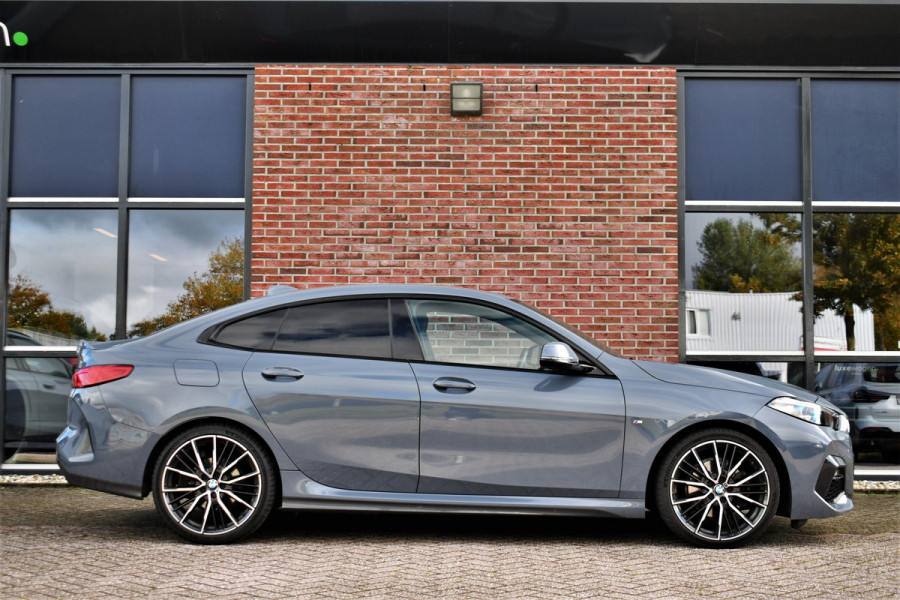 BMW 2 Serie Gran Coupé 218i M-Sport 19inch HiFi Camera Leder Live-cockpit