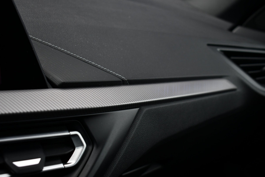 BMW 2 Serie Gran Coupé 218i M-Sport 19inch HiFi Camera Leder Live-cockpit