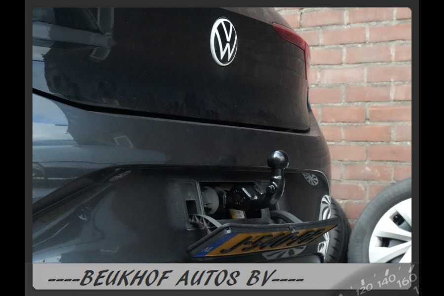 Volkswagen ID.3 First Plus 58 kWh Trekhaak Carplay Soh 92% Volkswagen ID.3 First Plus 58 kWh Trekhaak Carplay Soh 92%