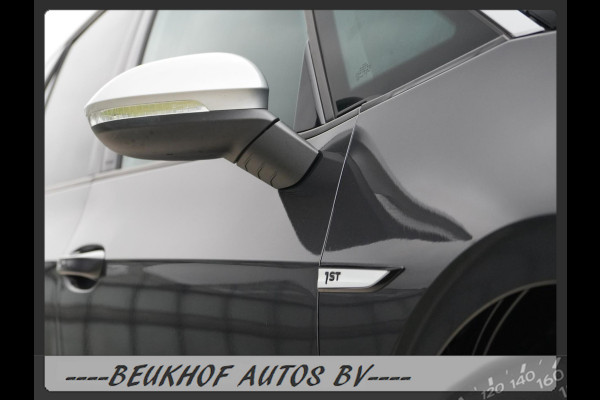 Volkswagen ID.3 First Plus 58 kWh Trekhaak Carplay Soh 92% Volkswagen ID.3 First Plus 58 kWh Trekhaak Carplay Soh 92%