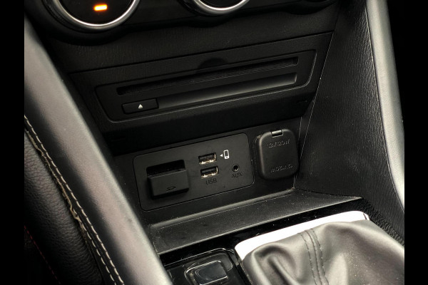 Mazda CX-3 2.0 SkyActiv-G 150 GT-M 4WD | Head-Up, Half leder, Navi, Camera, Carplay/Android, Stoelverw., Trekhaak | 1e Eigenaar | Mazda CX-3 2.0 SkyActiv-G 150 GT-M 4WD | Head-Up, Half leder, Navi, Camera, Carplay/Android, Stoelverw., Trekhaak | 1e Eigenaar |