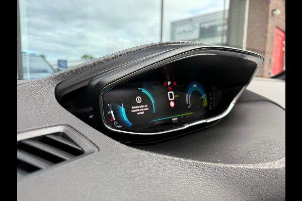 Peugeot 3008 1.6 HYbrid 225 GT - Automaat - Pano/schuifdak - Navi - Camera Peugeot 3008 1.6 HYbrid 225 GT - Automaat - Pano/schuifdak - Navi - Camera
