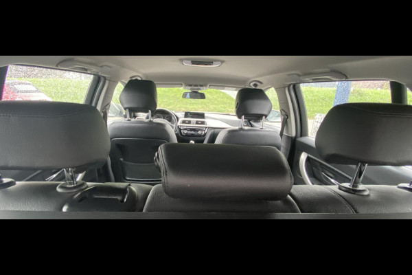 BMW 3 Serie Touring 320i High Executive/ Leer/ Clima/ Verw. stoelen/ Trekhaak