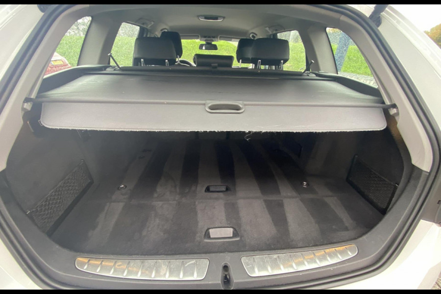 BMW 3 Serie Touring 320i High Executive/ Leer/ Clima/ Verw. stoelen/ Trekhaak