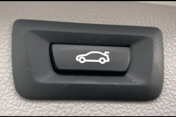 BMW 3 Serie Touring 320i High Executive/ Leer/ Clima/ Verw. stoelen/ Trekhaak